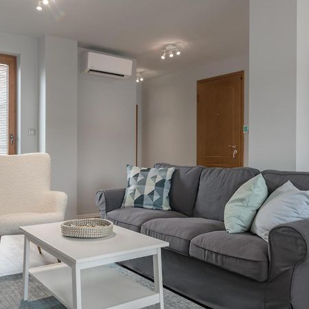Magdalena Apartment - Two Bathrooms, Perfect City Center Varna ภายนอก รูปภาพ