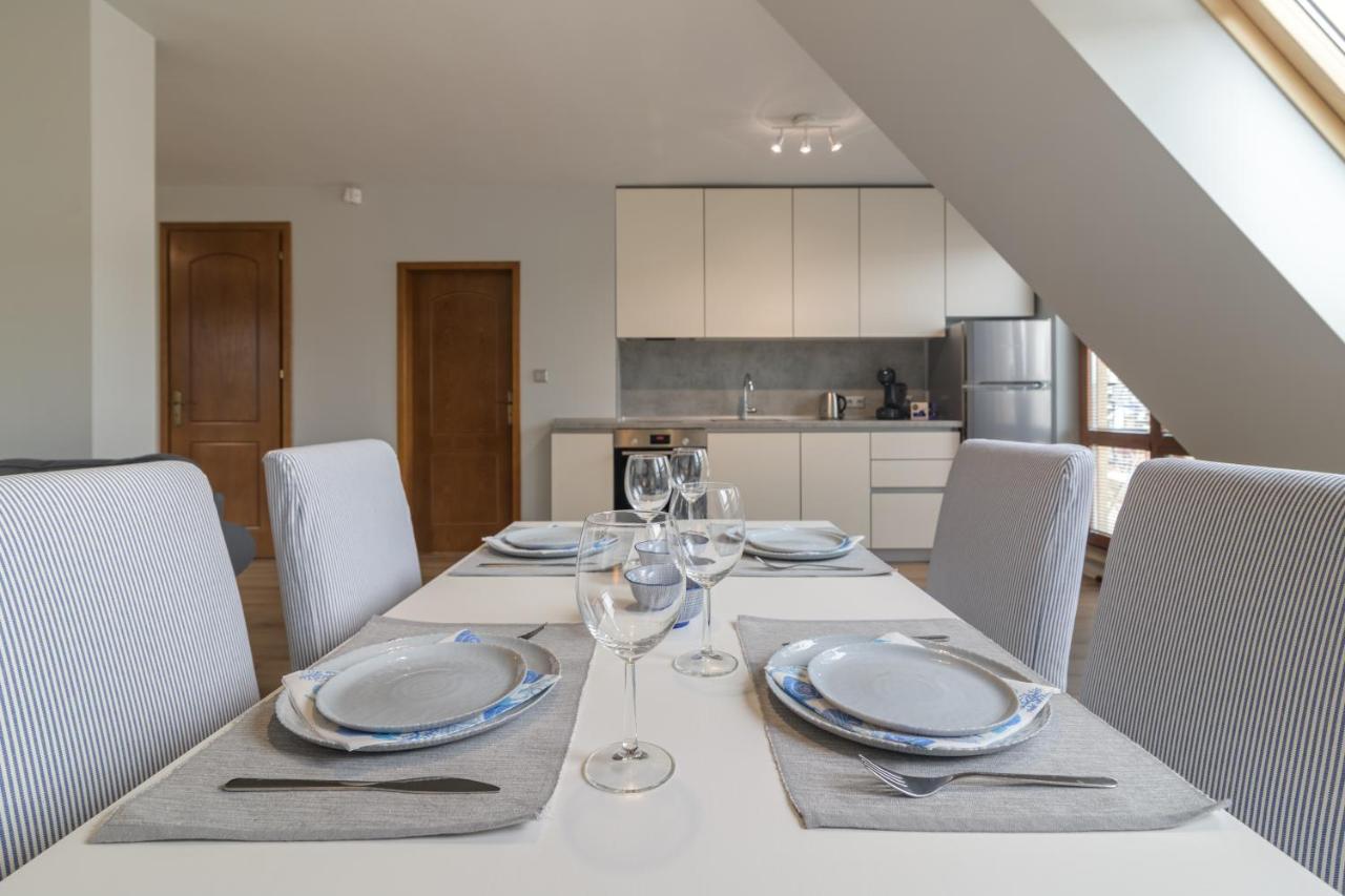 Magdalena Apartment - Two Bathrooms, Perfect City Center Varna ภายนอก รูปภาพ