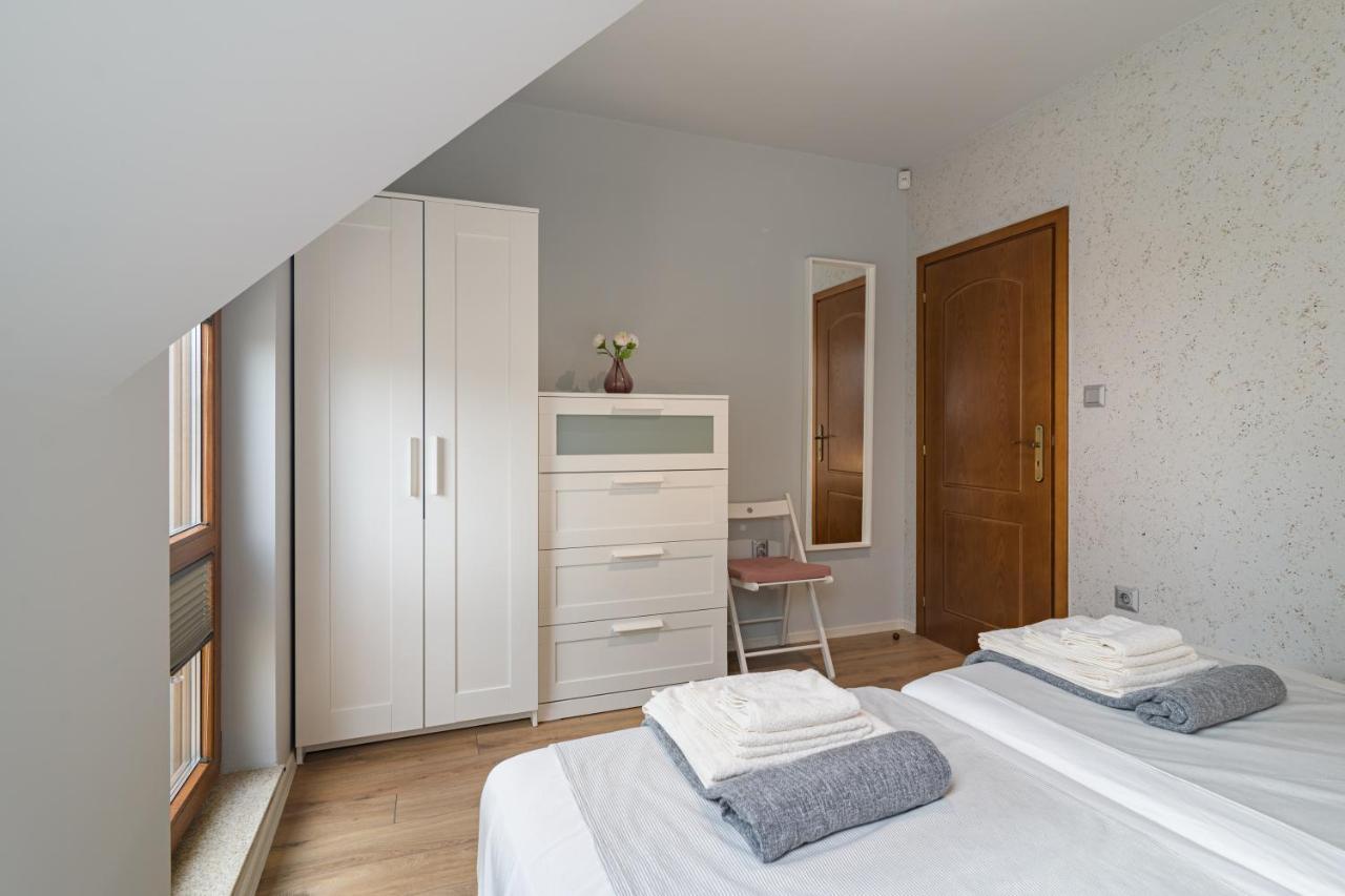 Magdalena Apartment - Two Bathrooms, Perfect City Center Varna ภายนอก รูปภาพ